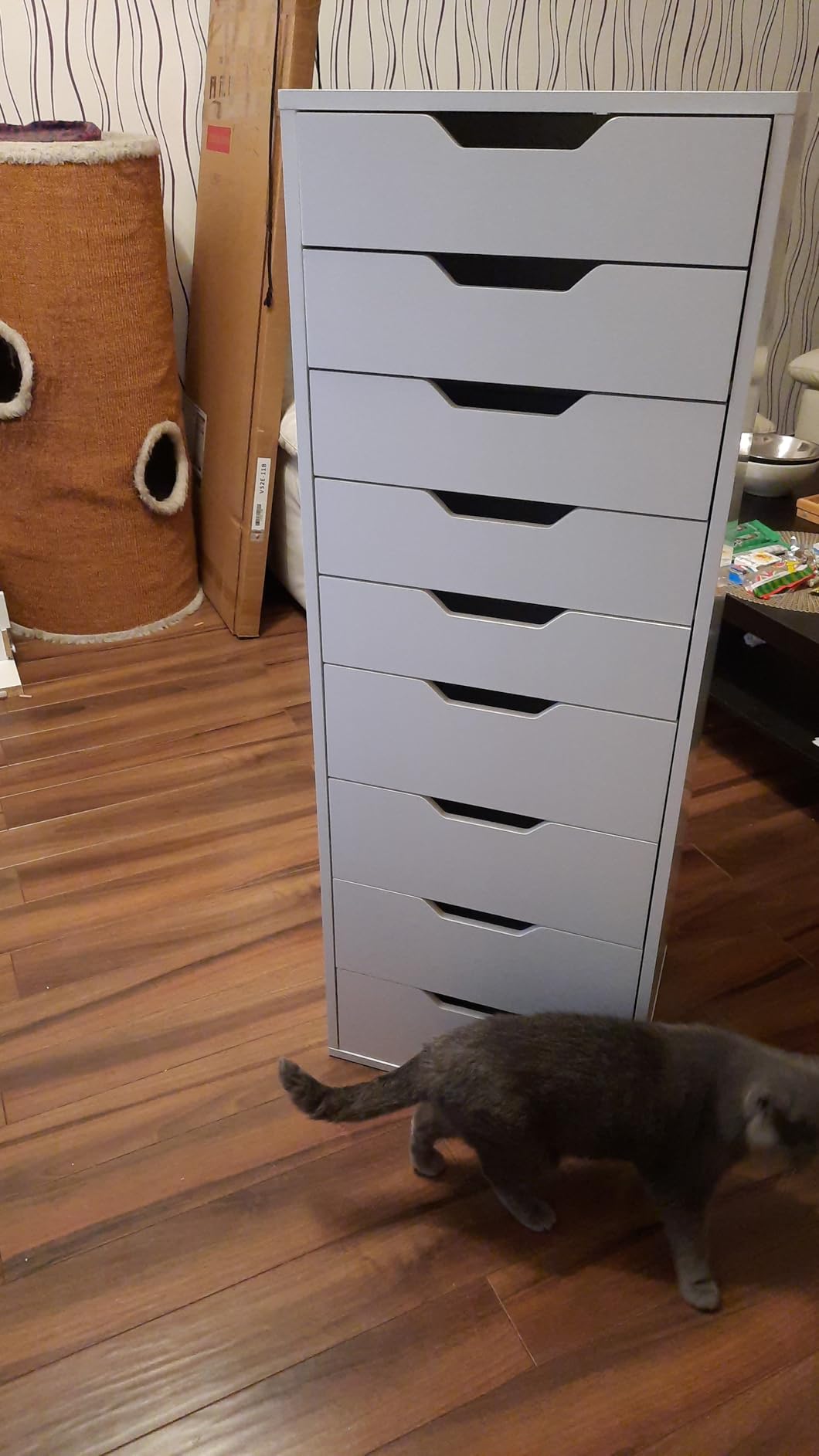 Schmal und hoch